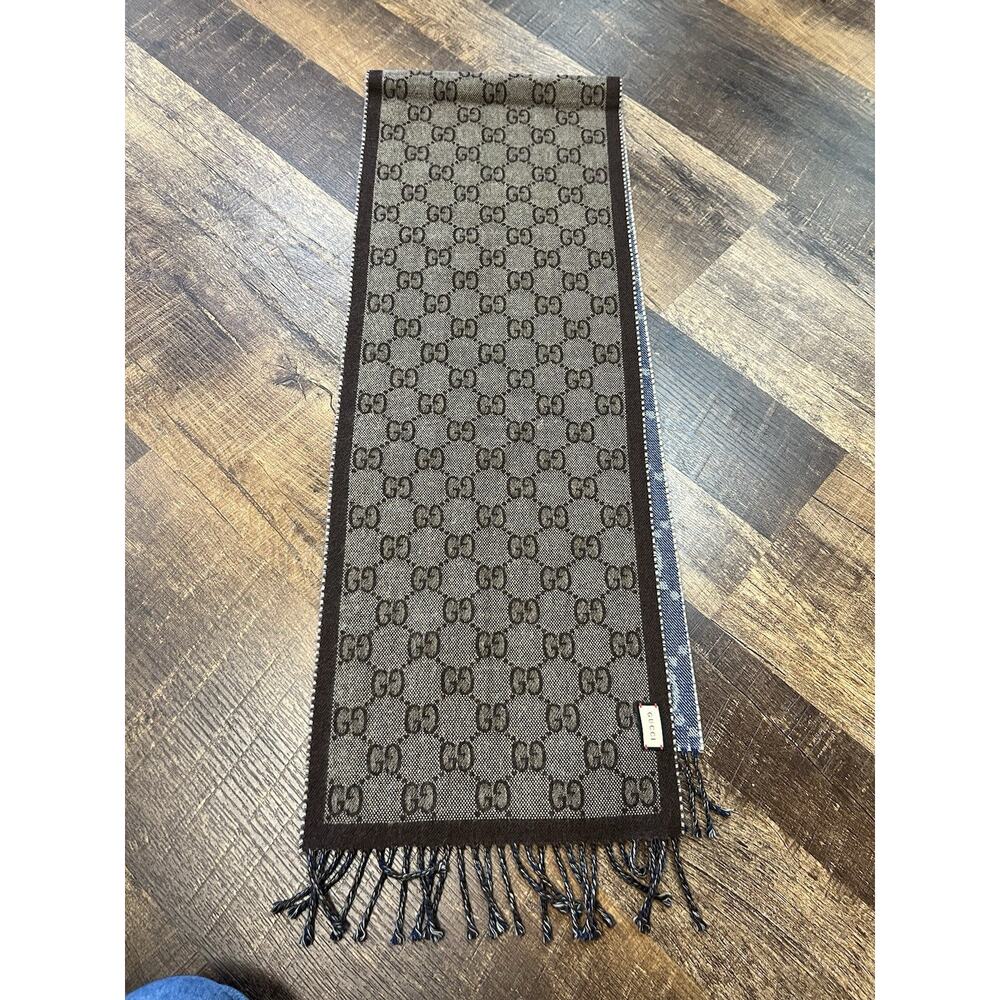 GUCCI Jacquard GG Pattern Reversible Wool Scarf In Blue & Brown Made In Italy - Picture 8 of 11